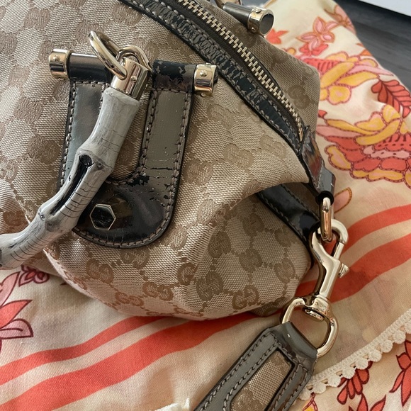 Authentic GUCCI Brown GG Monogram Shoulder Crossbody Bag - Picture 14 of 17